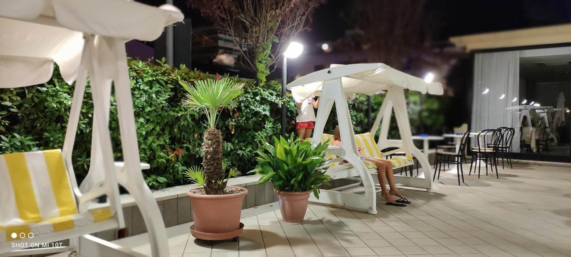 ריצ'יונה Hotel Villa Platani מראה חיצוני תמונה